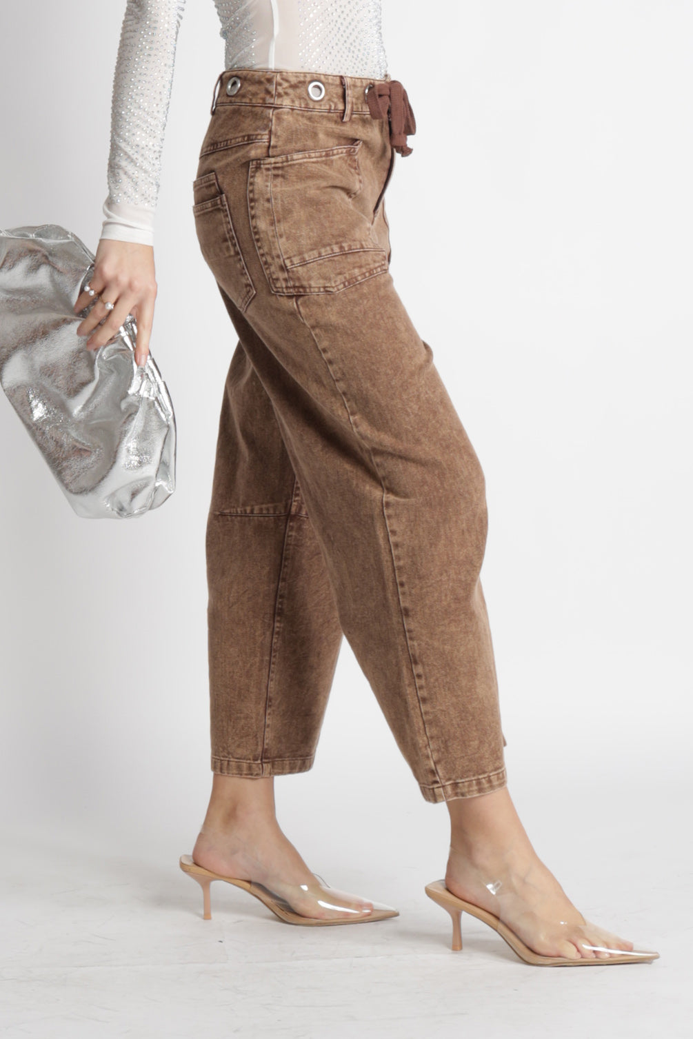 Vintage Washed Mid Rise Barrel Denim Pants