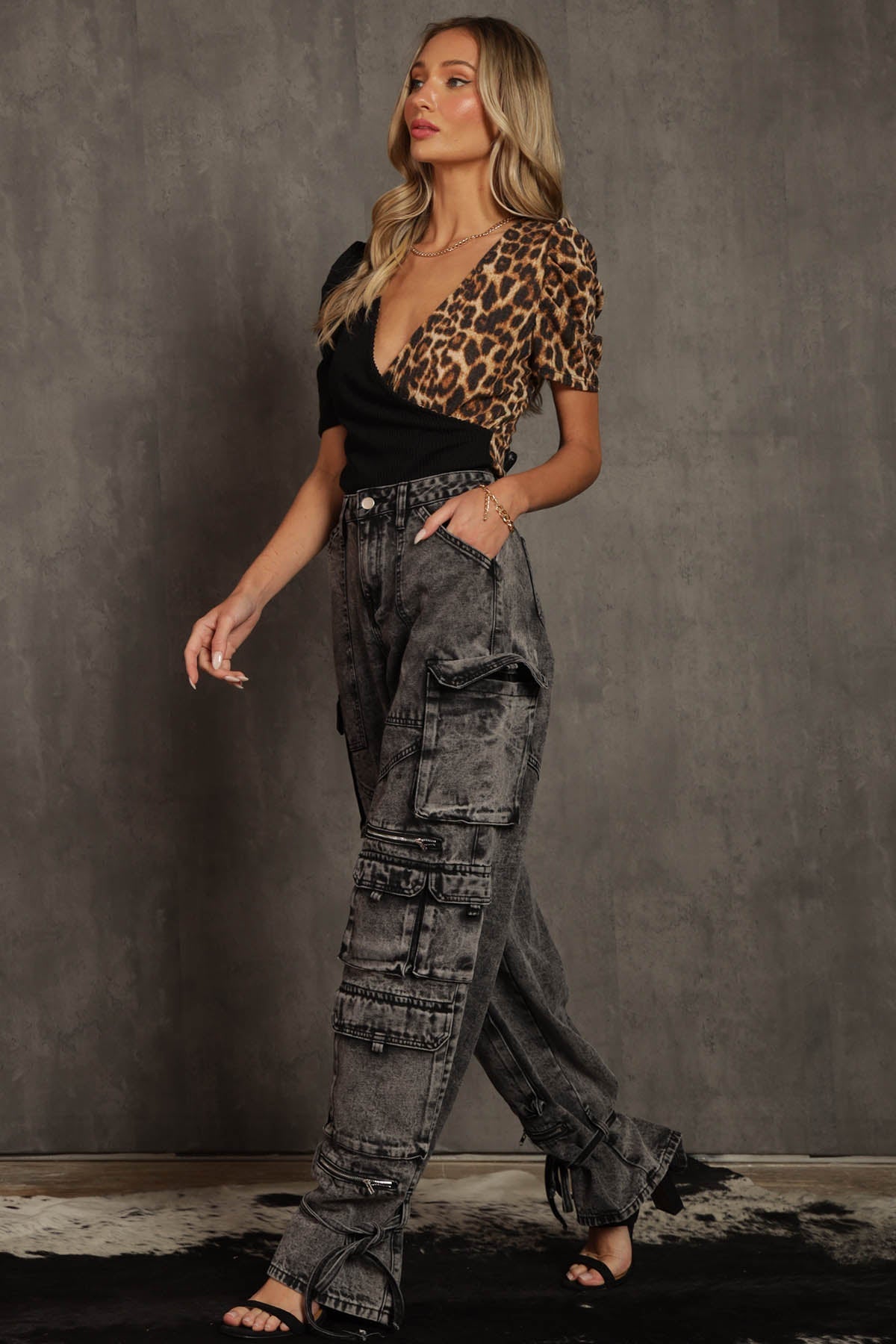 Lewiston Contrast Cross Over Puff Sleeve Top