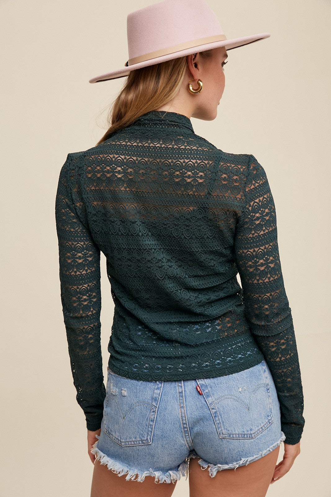 Gelson Lace Gathered Detailed Top