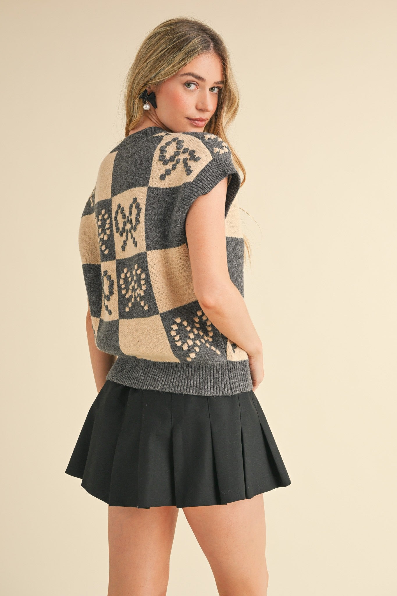 Bow Checker Sweater Vest