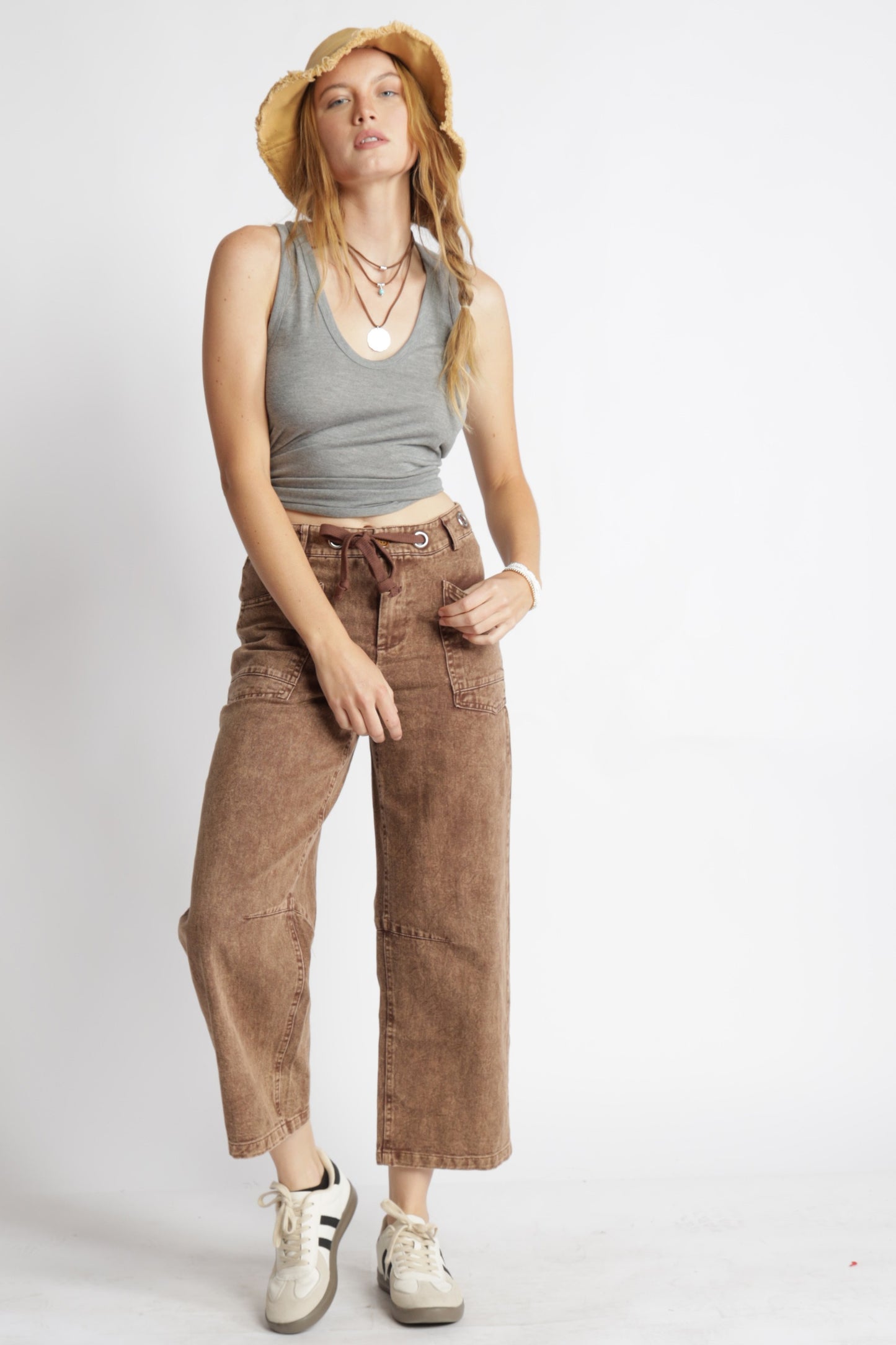 Vintage Washed Mid Rise Barrel Denim Pants