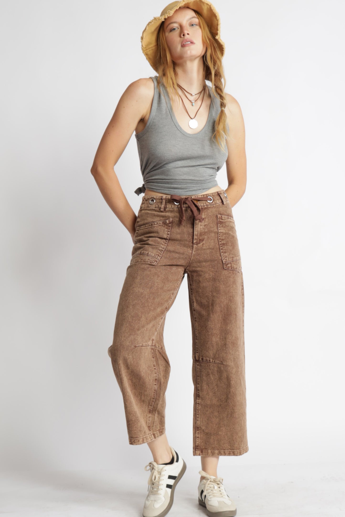 Vintage Washed Mid Rise Barrel Denim Pants