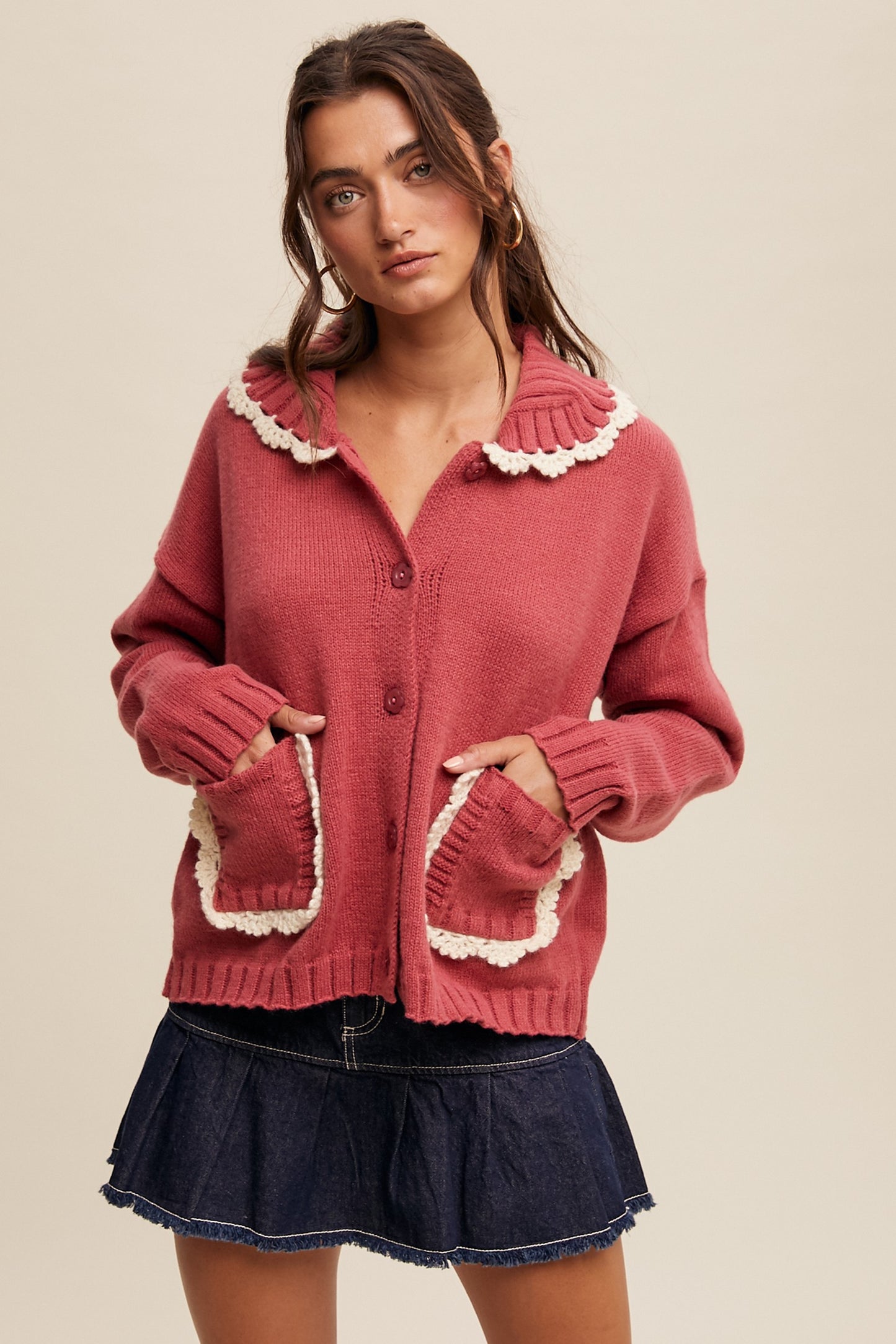 Scallop Collared Contrast Knit Cardigan