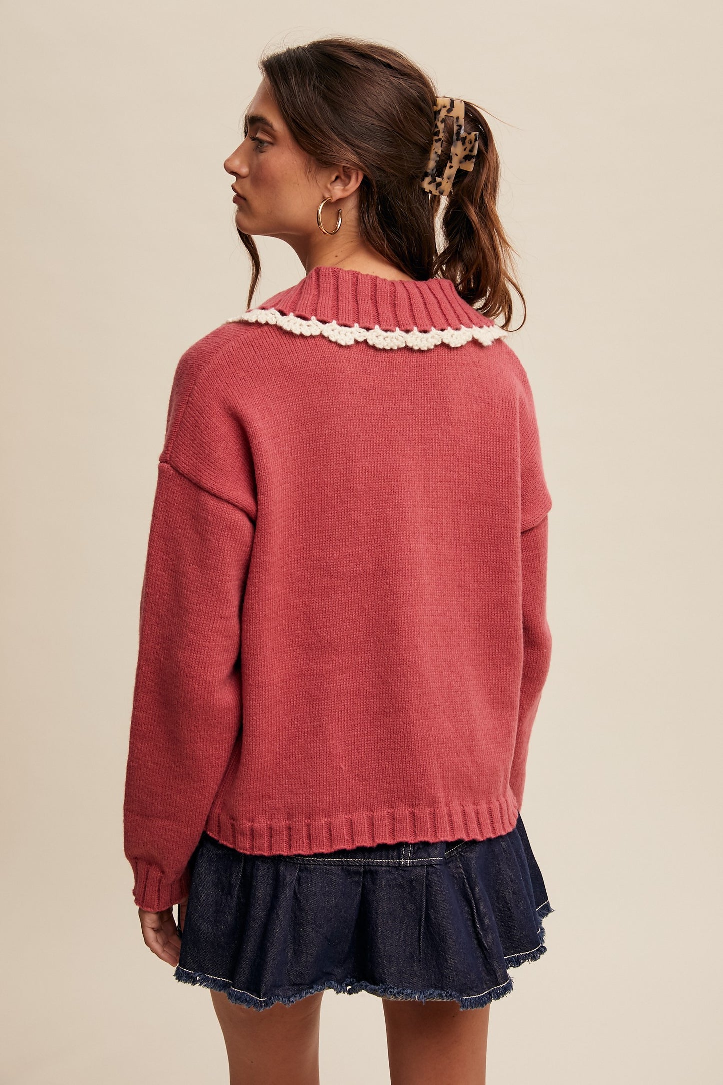 Scallop Collared Contrast Knit Cardigan